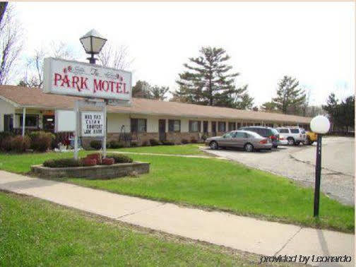 Park Motel Marshfield Exterior photo