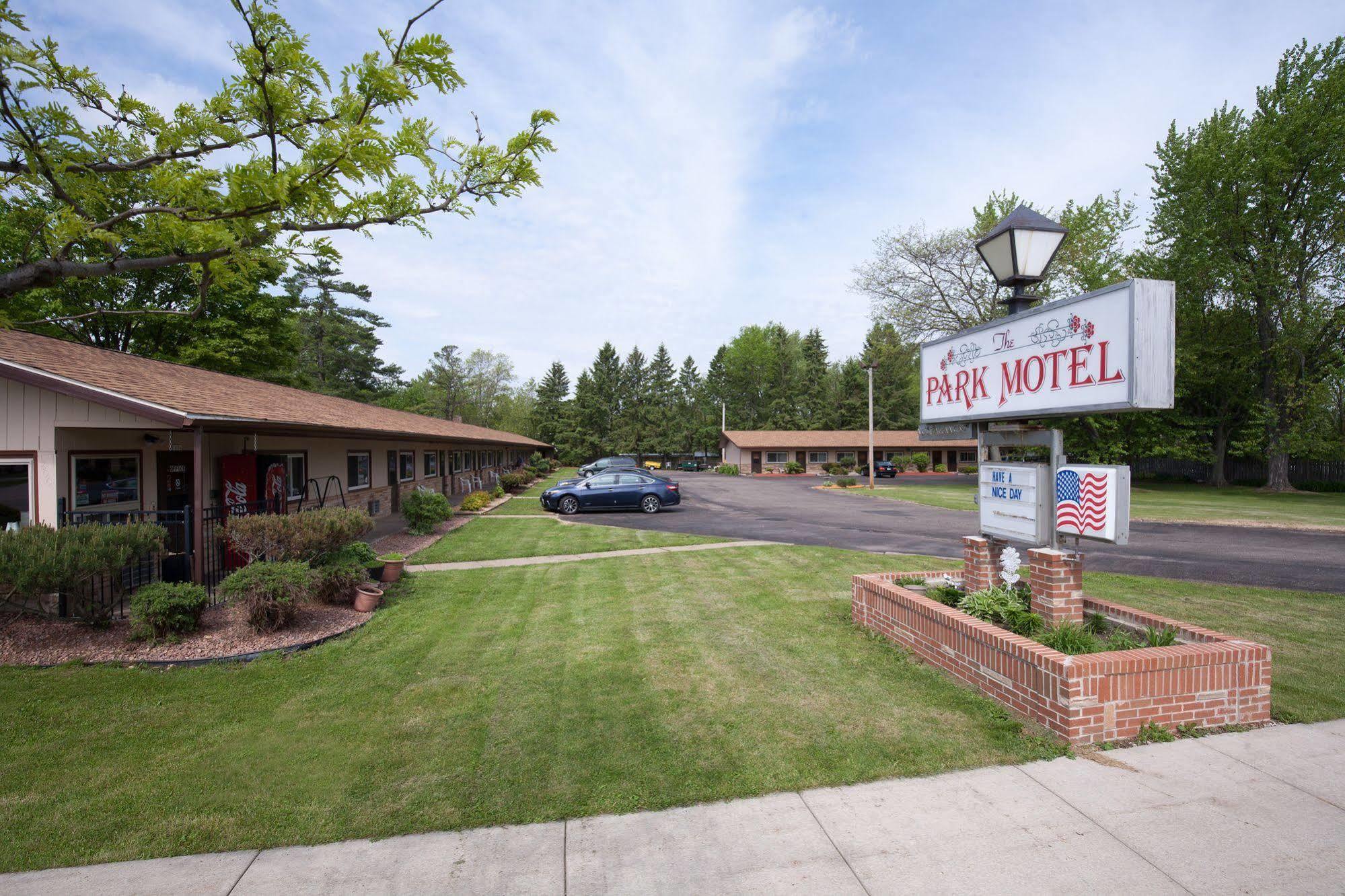 Park Motel Marshfield Exterior photo